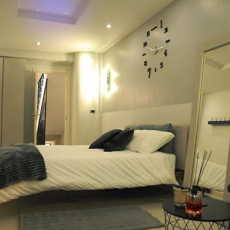 Publiohouse23 Hotel Сулмона Екстериор снимка